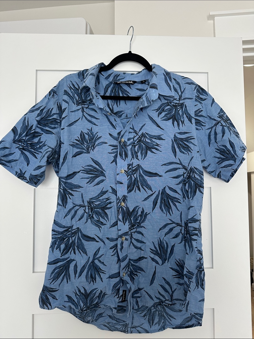 Travis Matthews Men's Blue Tropical-Print Short Sleeve Button-Down Shirt